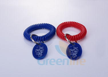 Stretchable Spiral Wrist Coil Keychains With Custom Colors / Logo Oval Tag